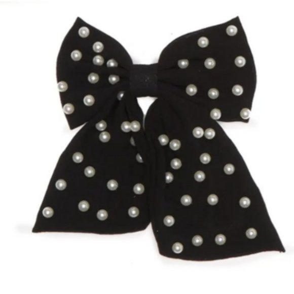 Nordstrom Accessories - 🖤🎀 Elegant Black Bow with Pearls for Hair 🎀🖤